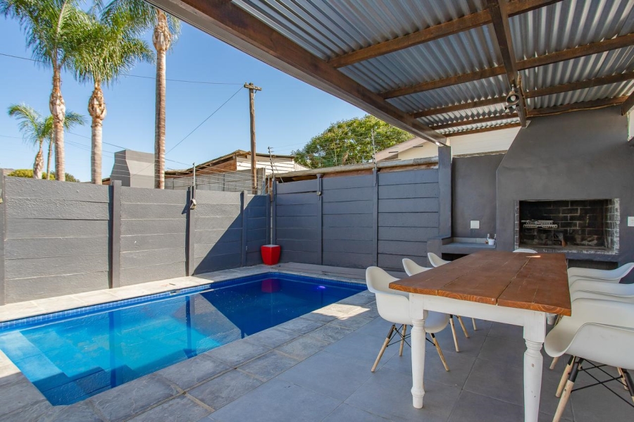 4 Bedroom Property for Sale in Paarl North Western Cape